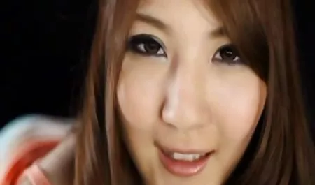 Gadis nonton bokep negro cantik Asia membelai sayang sayang