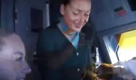 Ayam dengan penis besar di antara kedua kakinya download bokep hanna anisa