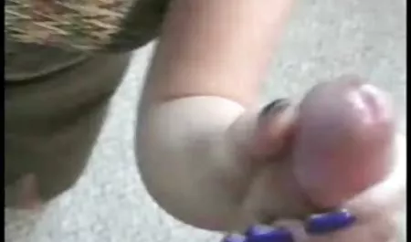 Pelacur dewasa duduk memek di nonton bokeb terbaru mulut laki-laki