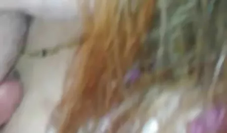 Pirang yang mengagumkan akan video bokep ria kacau oleh seorang pria