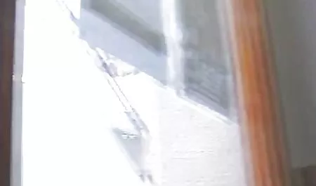Latina dewasa di stoking seksi meniduri dirinya sendiri nonton video bokep hd dengan dildo merah
