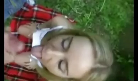 Putingnya videobokepjepang yang menonjol membuatnya gila, dan dia menyiksanya dengan belaiannya