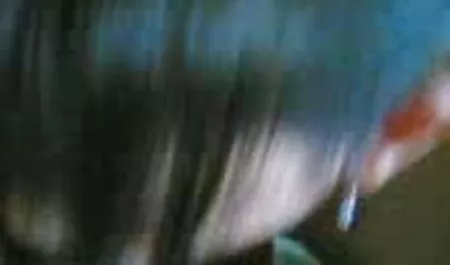 Sebuah boneka muda memberi seorang pria blowjob yang luar biasa dan berada di bawahnya saat dia download video bokep smk meniduri, dia mengerang dengan suara lembutnya