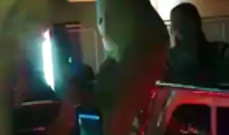 Indian menghisap dan kemudian tenggorokan tenggorokan streaming bokep mp4