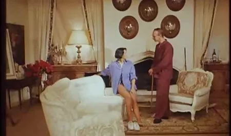 Latina bermain-main vidio bokeb miyabi di ayam