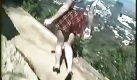 Jalang blondie seksi akan bercinta dengan kekasih botak tak pernah puas nonton bf online