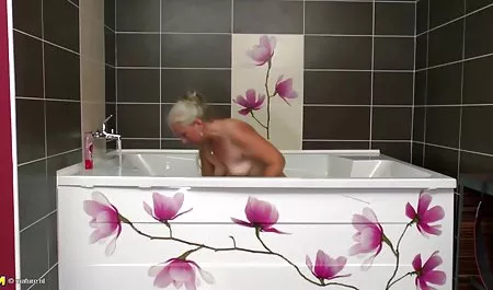 Redhead pelacur keparat nonton video bokep selingkuh dildo vagina