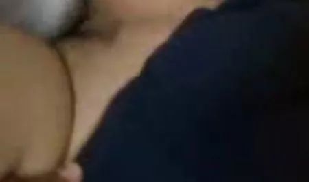 Cewek gemuk mengisap nonton bokep ml segalanya sampai tetes terakhir dari anggota tebal keparatnya