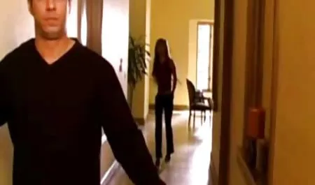 Brunette dengan payudara besar mendapat pekerjaan streaming download video bokep